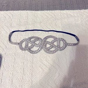 Excellent condition Express fashion stylish head band 💕